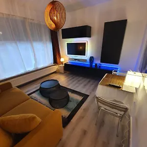 Appartement Cosy Corner In Quiet Suburb - Cars Allowed, Anvers
